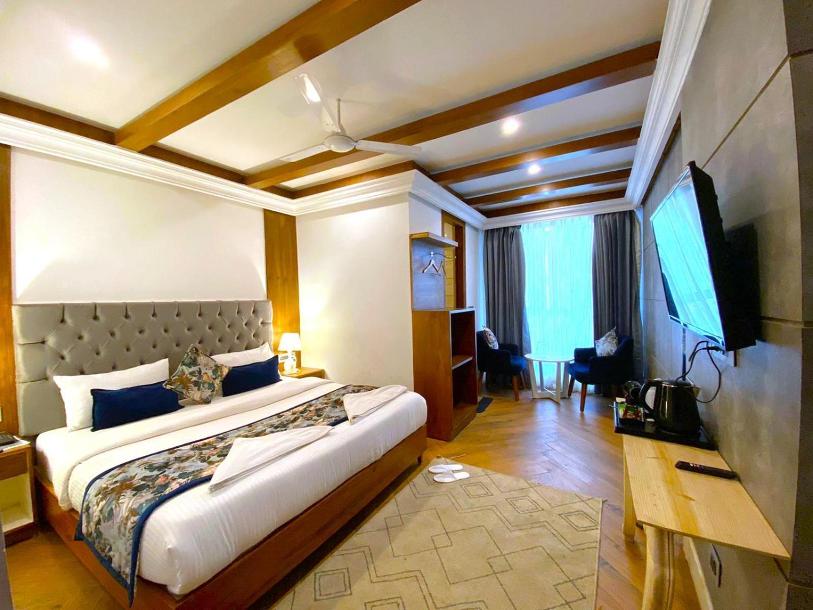 The Sapling Manor Hotell Mussoorie Eksteriør bilde