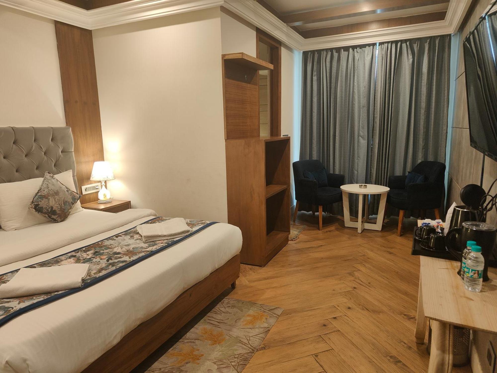 The Sapling Manor Hotell Mussoorie Eksteriør bilde
